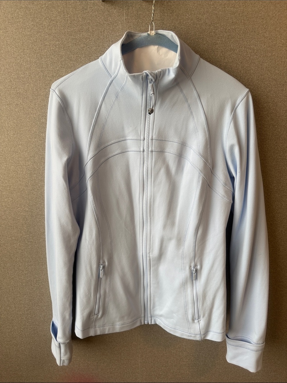 Lululemon women’s light blue Define Jacket